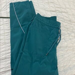 Jaanuu scrub pants